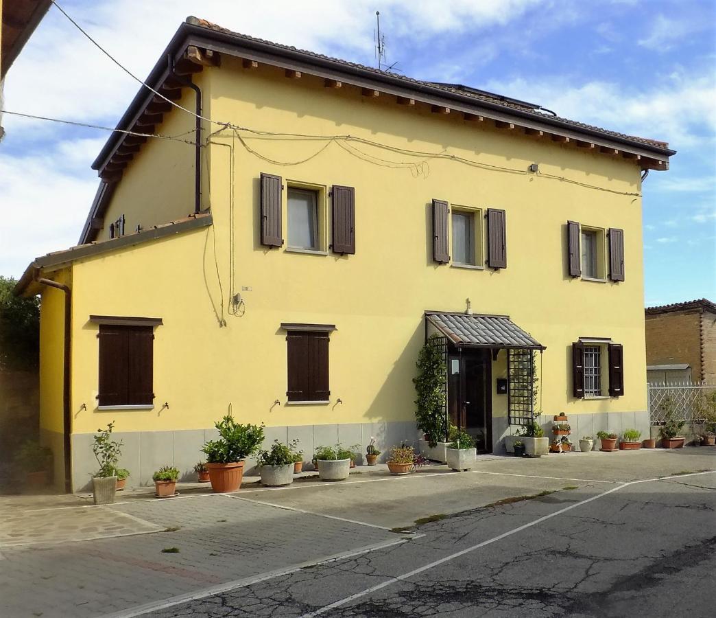 B&B Il Borghetto Calderara di Reno Bagian luar foto